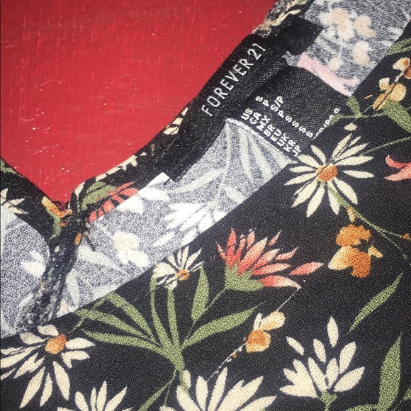 Spring/Summer/Fall Dress - Picture 3 of 3